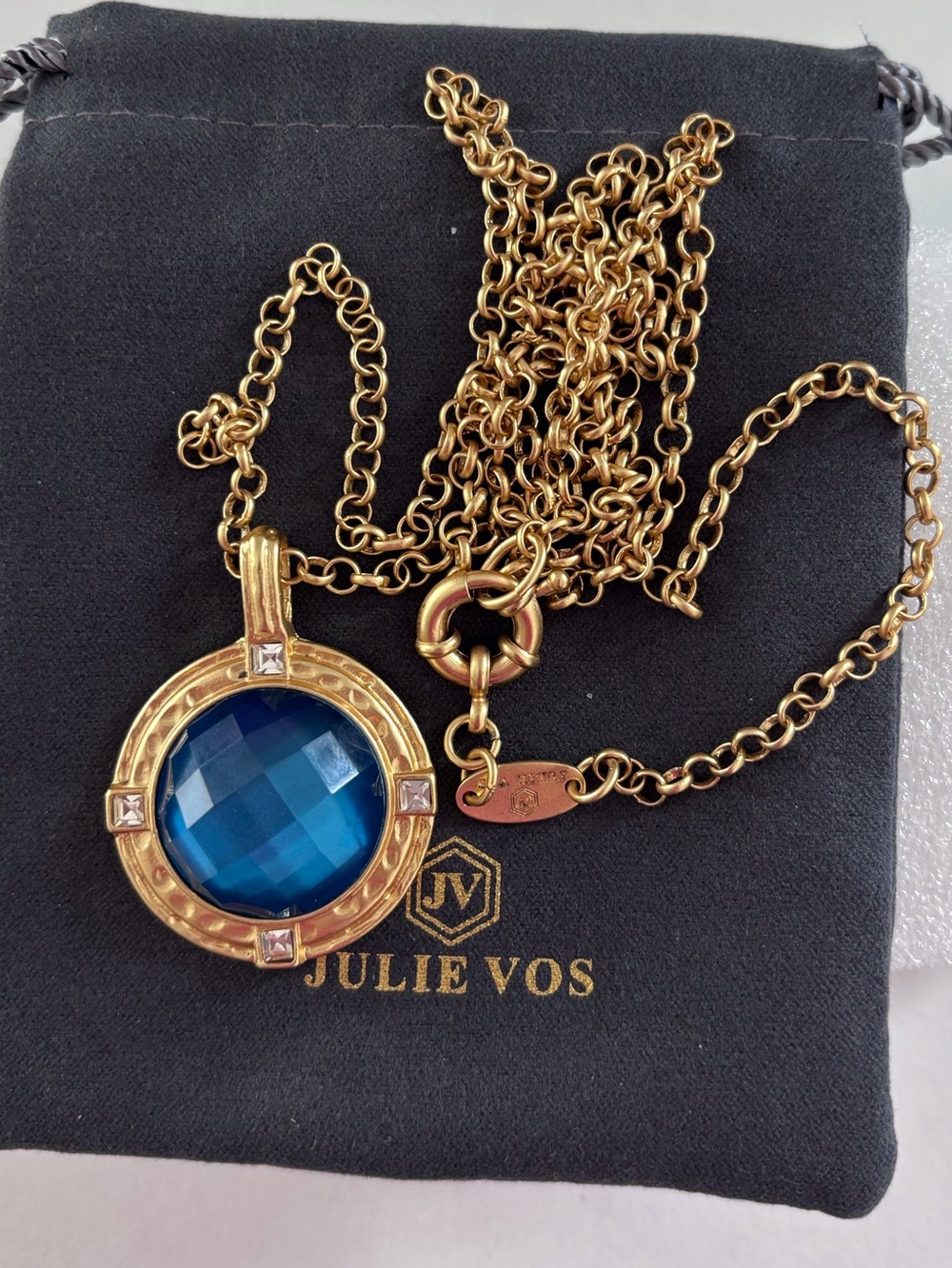 NWOT Julie Vos Gold-Tone Necklace with Mountain Blue Round Pendant - Picture 5 of 6